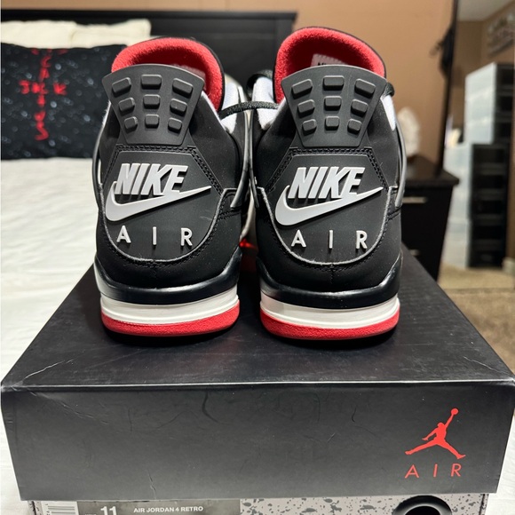 Jordan 4 Bred - Picture 6 of 7